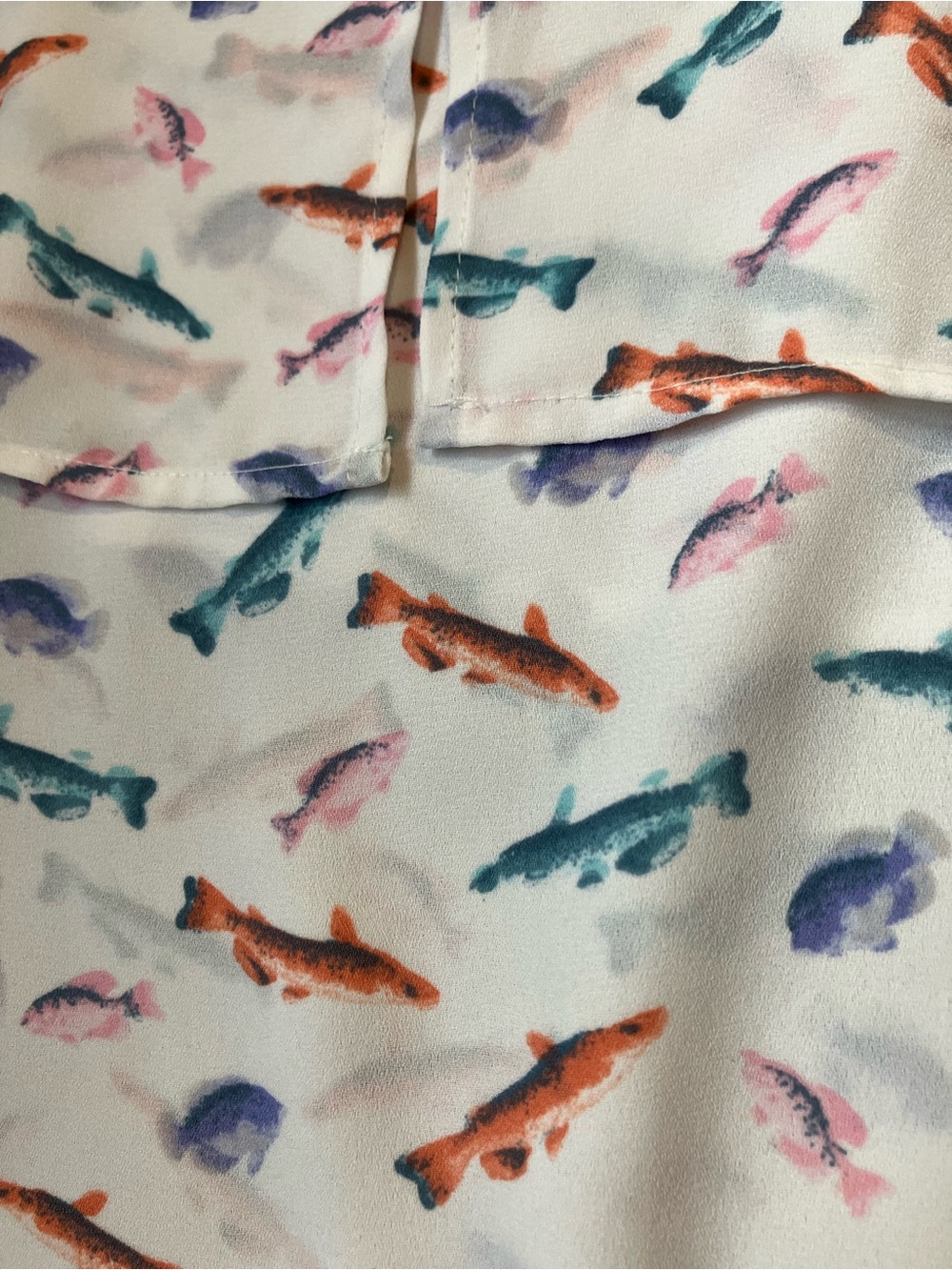 Reitmans White Multicolor Fish Ruffle Cami - Picture 2 of 3